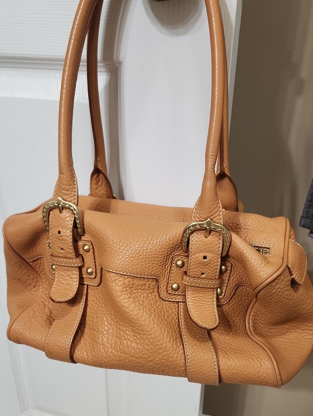 Dooney & Bourke Vintage Leather Shoulder Bag